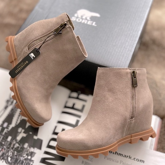 Sorel Joan of Arctic Wedge III Zip Bootie - Picture 10 of 12